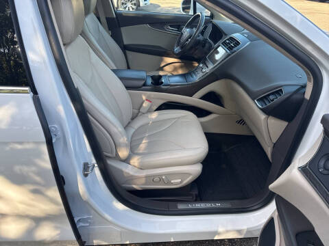 2020 Lincoln Nautilus Reserve