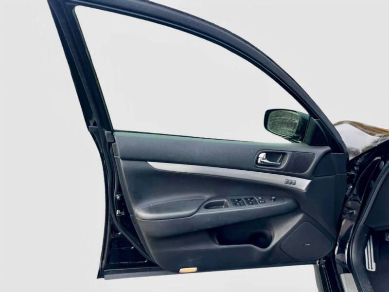 2013 Infiniti G37 Sedan x