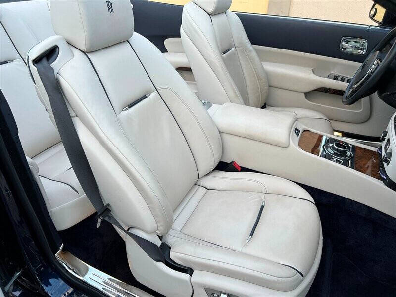 2016 Rolls-Royce Dawn 17