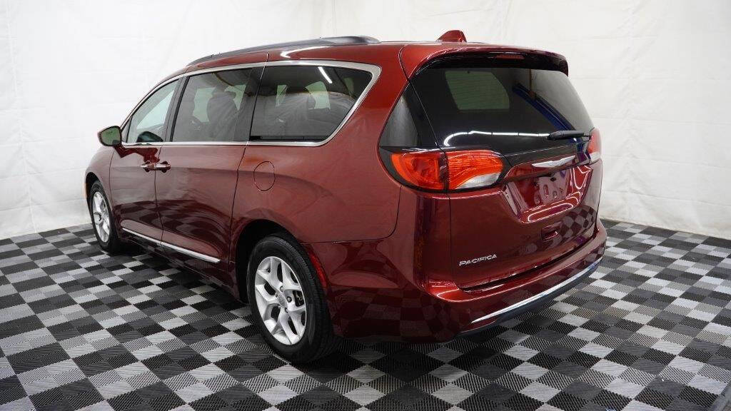 2017 Chrysler Pacifica for sale at AH Ride In Pride Auto Group LLC in Barberton, OH