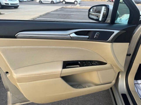 2015 Ford Fusion SE