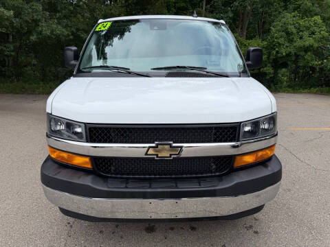 2024 Chevrolet Express LT 3500
