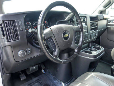 2023 Chevrolet Express 2500