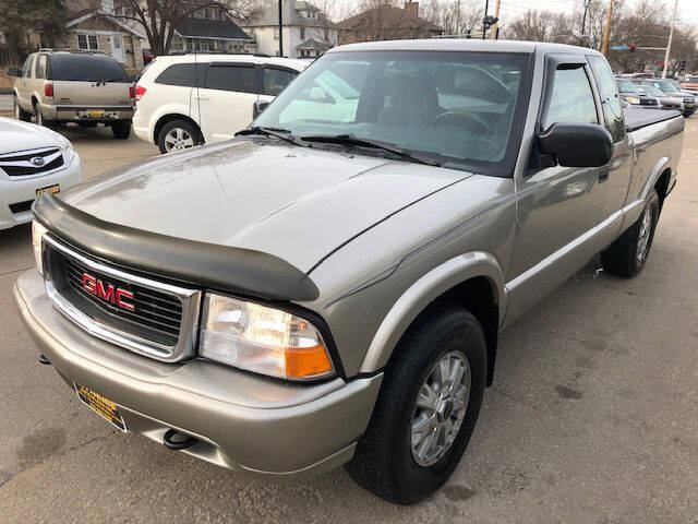 2002 GMC Sonoma for sale at Extreme Auto Plaza in Des Moines, IA