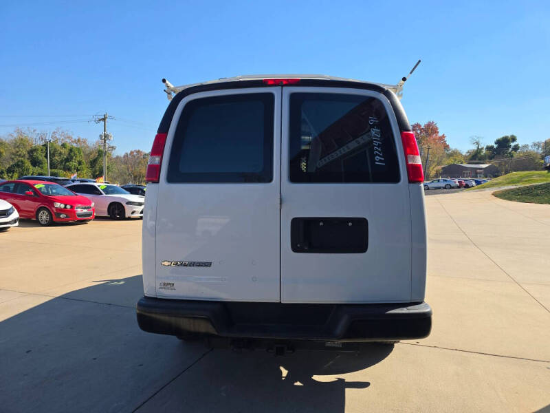 2019 Chevrolet Express 2500