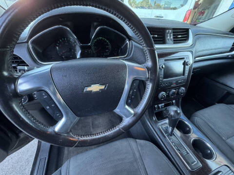 2017 Chevrolet Traverse LT