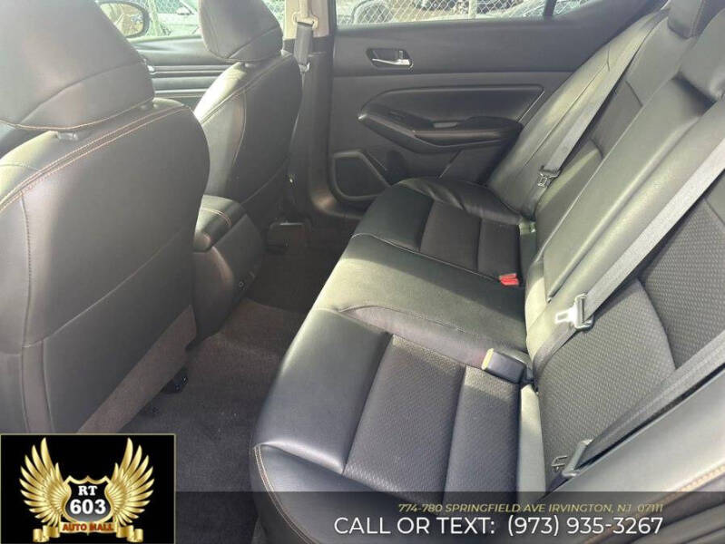 2022 Nissan Altima 2.5 SR