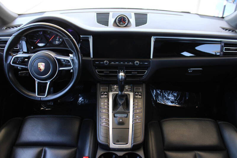 2021 Porsche Macan