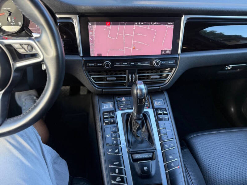 2020 Porsche Macan