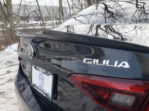 2017 Alfa Romeo Giulia Ti