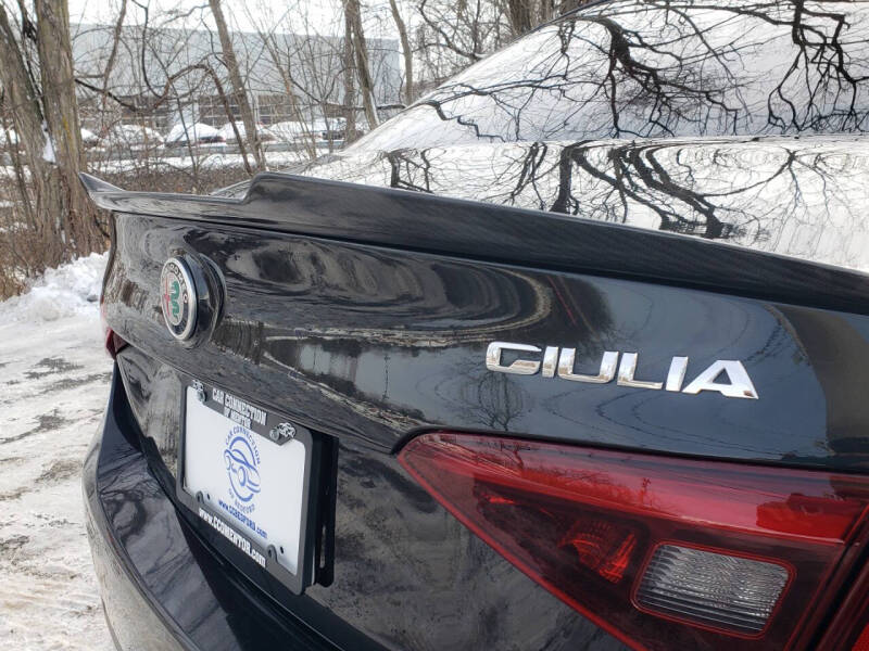 2017 Alfa Romeo Giulia Ti