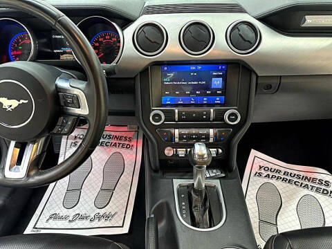 2022 Ford Mustang EcoBoost Premium