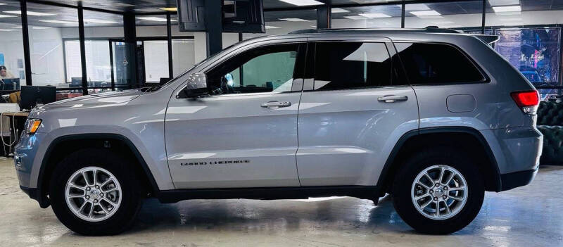 2020 Jeep Grand Cherokee Laredo E