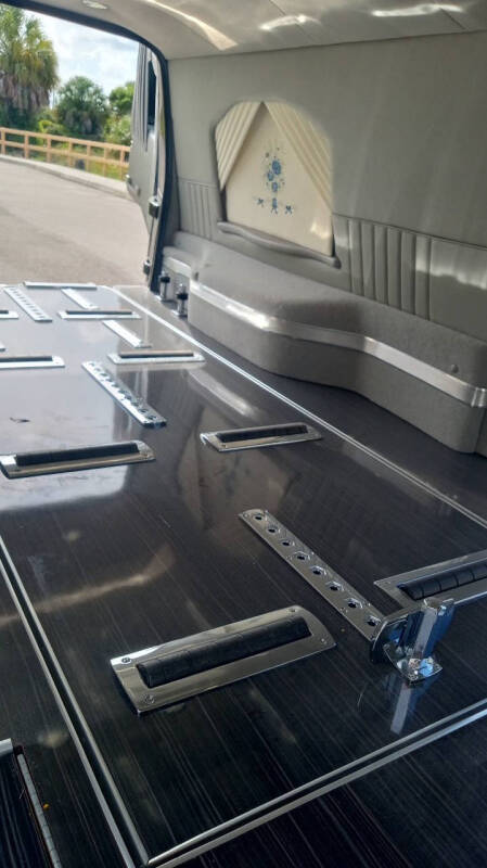 2017 Lincoln MKT Town Car Hearse Fleet