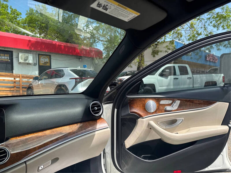 2019 Mercedes-Benz E-Class E 300