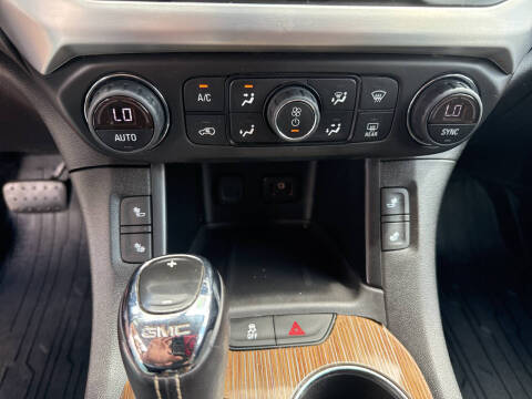 2018 GMC Acadia SLE-2