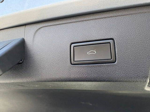 2021 Volkswagen Atlas Cross Sport V6 SE R-Line