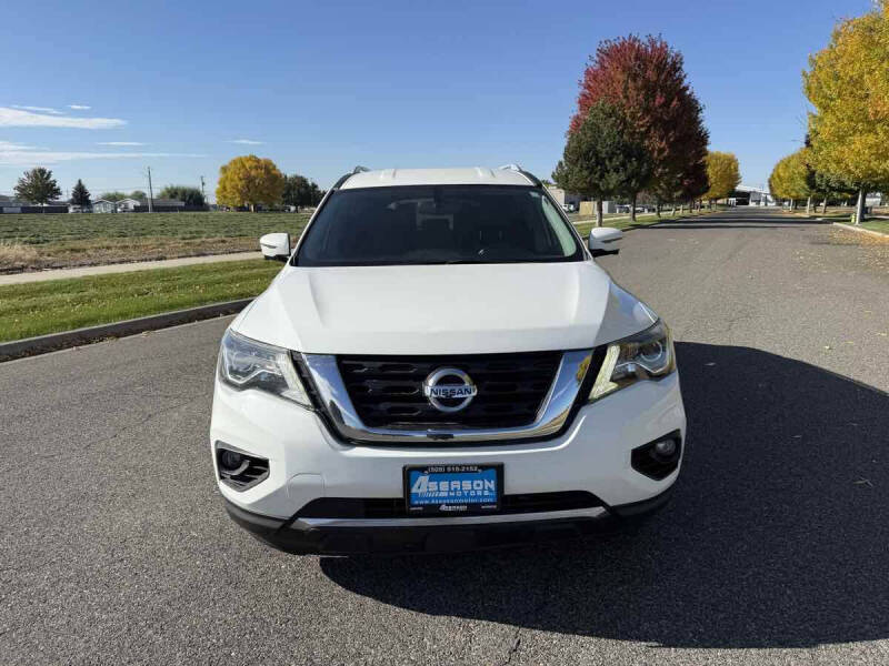2019 Nissan Pathfinder SL
