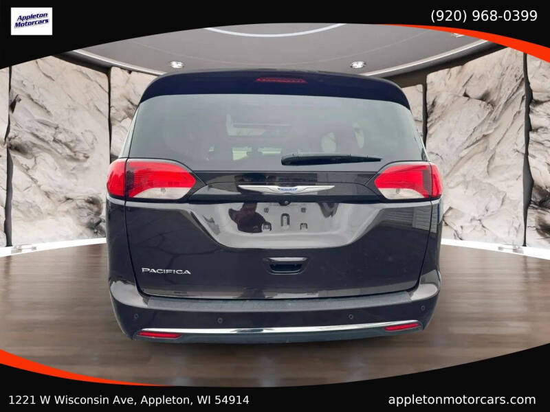 2018 Chrysler Pacifica Touring L Plus