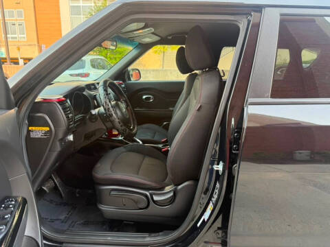 2016 Kia Soul +