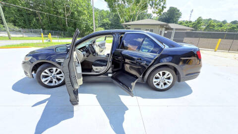 2011 Ford Taurus SEL