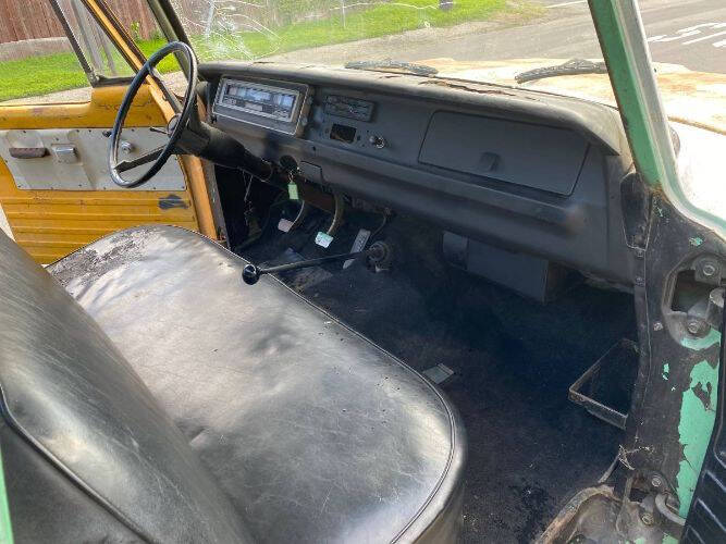 1970 Dodge D100 Pickup