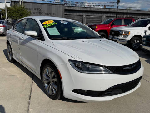 2015 Chrysler 200 S