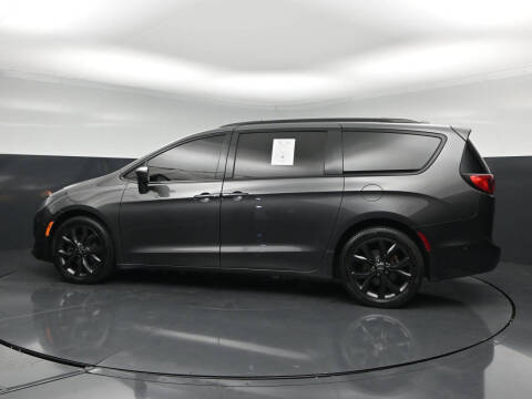 2019 Chrysler Pacifica Touring L Plus