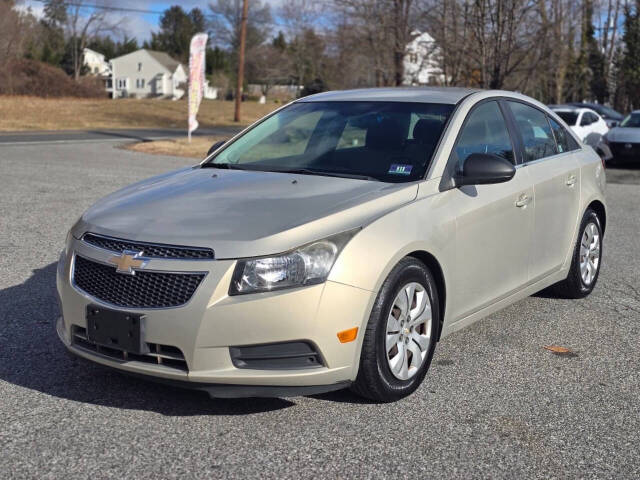 2012 Chevrolet Cruze LS's photo