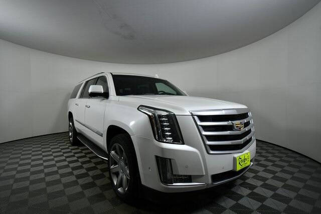 2018 Cadillac Escalade ESV Luxury