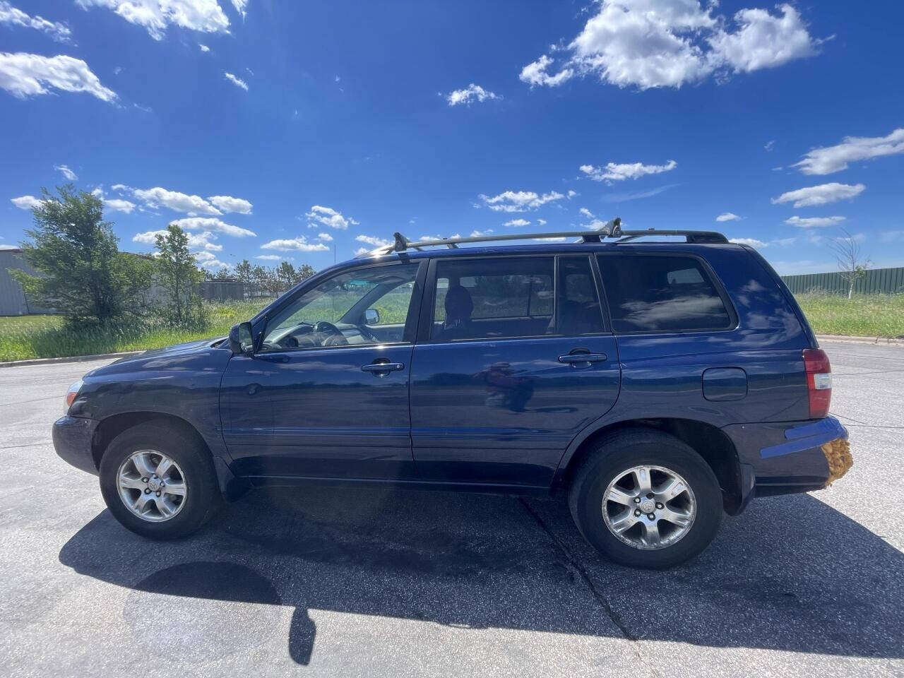 2004 Toyota Highlander for sale at Twin Cities Auctions in Elk River, MN