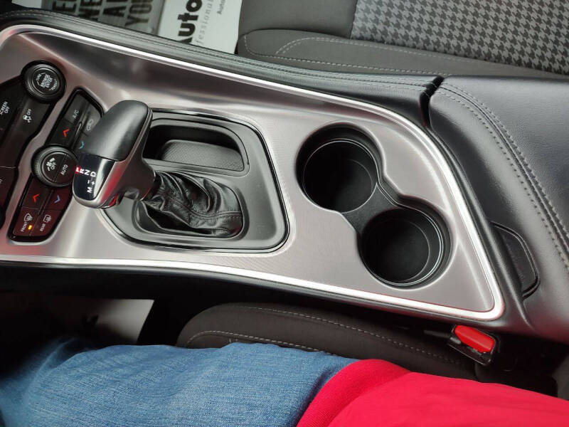 2021 Dodge Challenger SXT