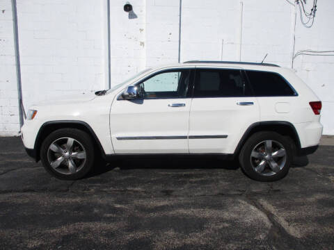 2012 Jeep Grand Cherokee for sale at Dunne Deals in Crystal Lake IL