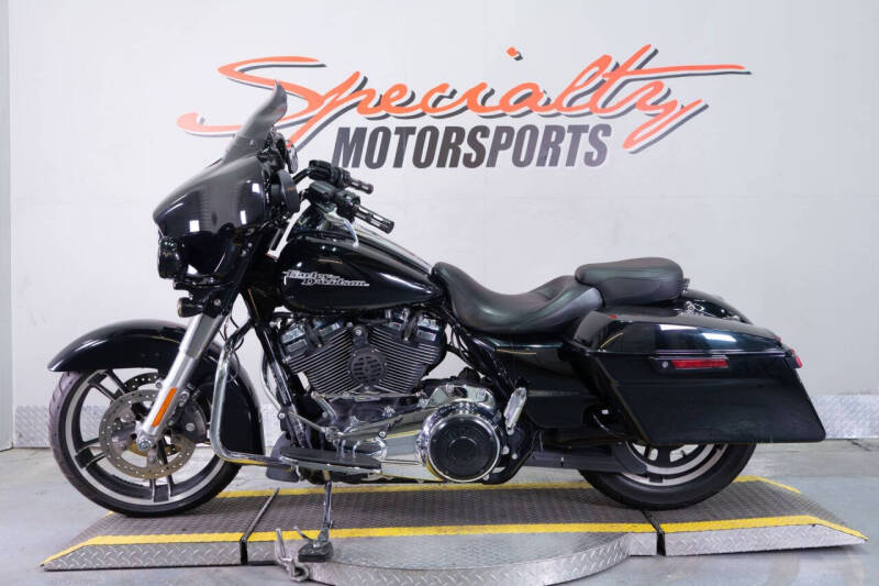 2017 Harley-Davidson Street Glide Special