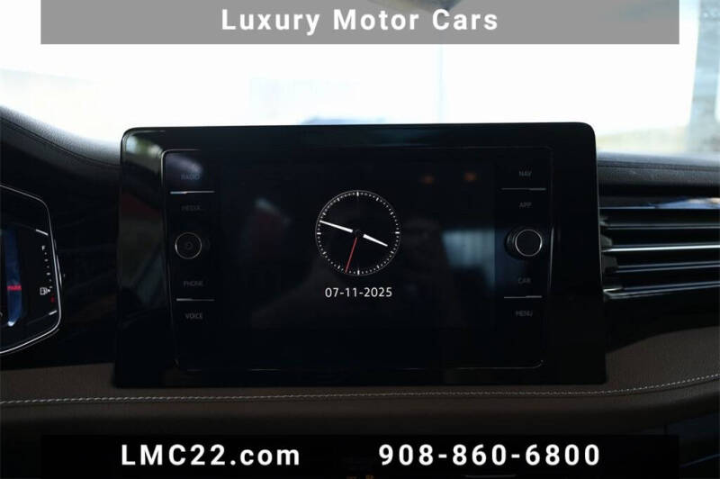 2025 Volkswagen Jetta SEL