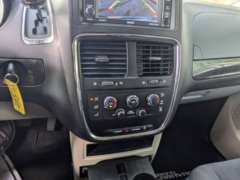 2017 Dodge Grand Caravan SE