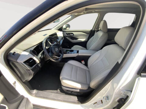 2022 Nissan Rogue SL