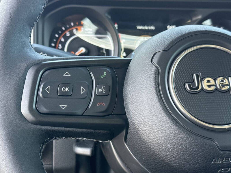 2026 Jeep Gladiator Sport
