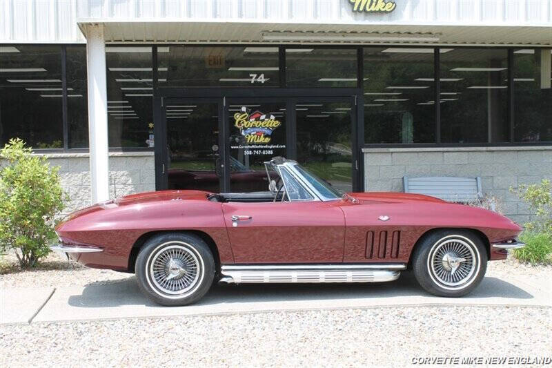 1965 Chevrolet Corvette 21