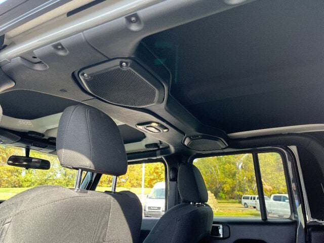 2022 Jeep Gladiator 15