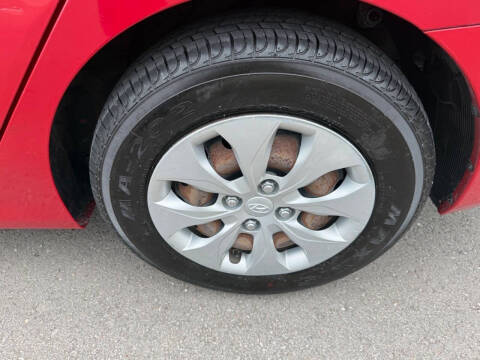 2016 Hyundai Accent SE