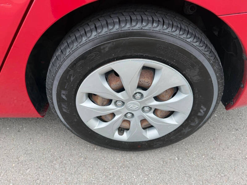 2016 Hyundai Accent SE