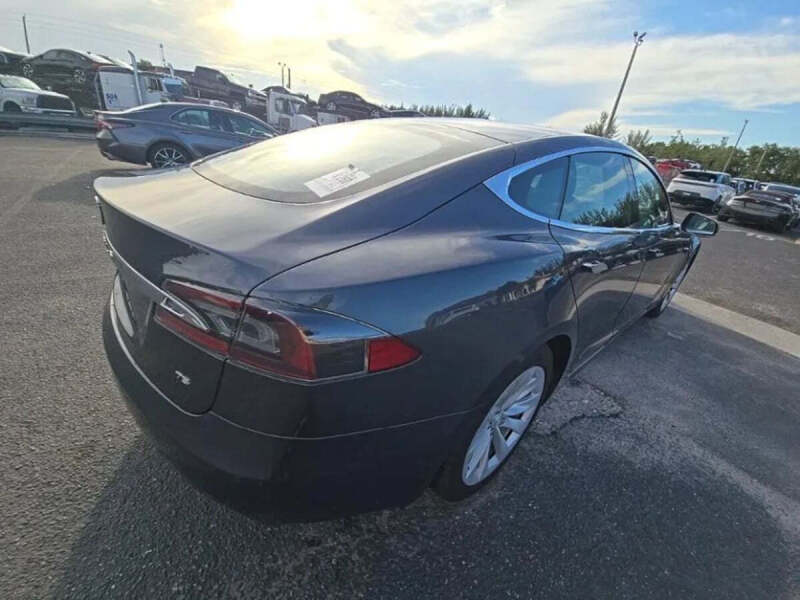 2017 Tesla Model S 75