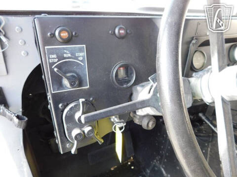 1999 AM General Hummer