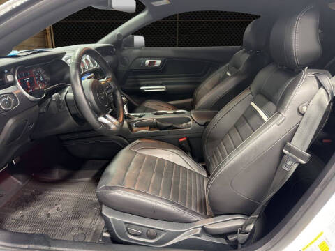 2022 Ford Mustang Mach 1