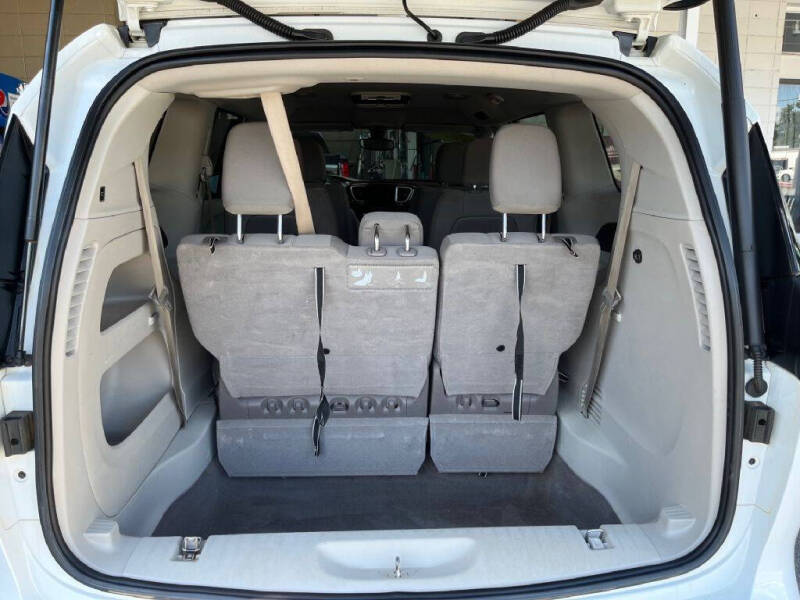 2017 Chrysler Pacifica Touring