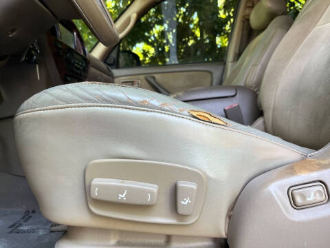 2003 Toyota Sequoia SR5