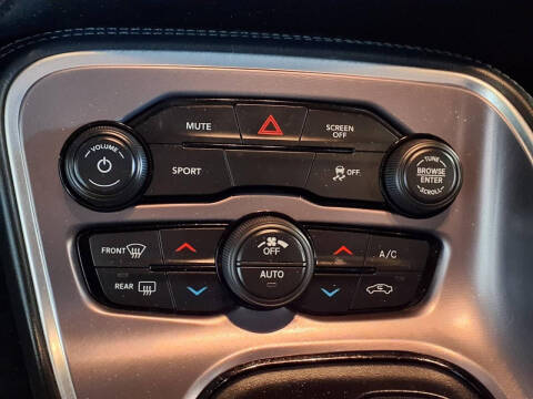 2021 Dodge Challenger SXT