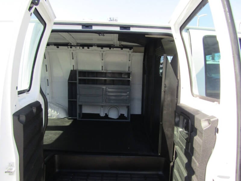 2007 Chevrolet Express Cargo Work photo 8