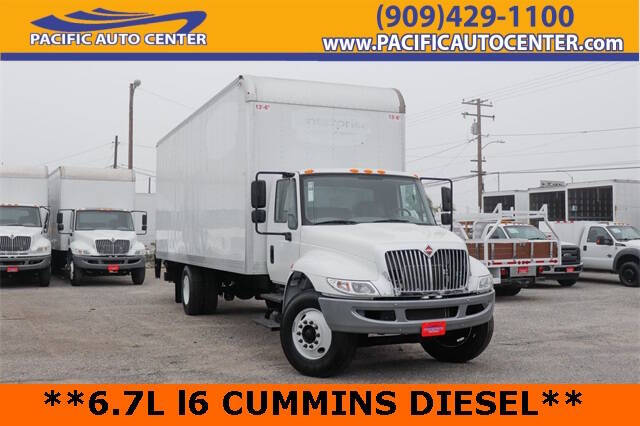 2018 International DuraStar 4300